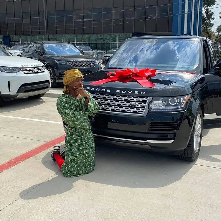 Comedian Mama Tobi Buys a Range Rover
